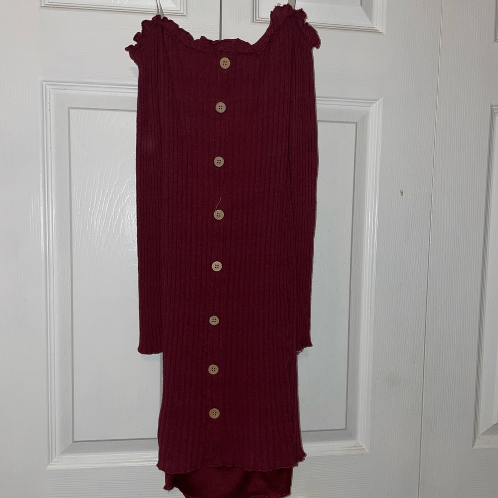 Off the shoulder long sleeve bodycon dress
